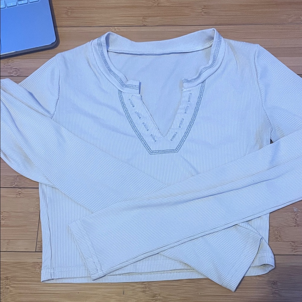 Women's White Long Sleeve Top